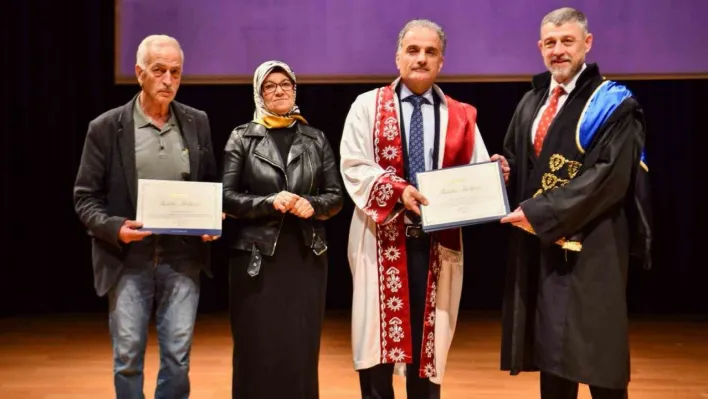 SAÜ'de lisansüstü başarılar geleceğe ilham oldu