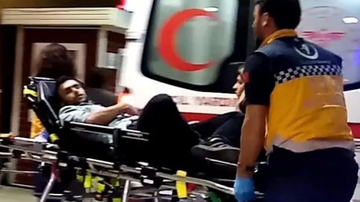 Şehir turu attığı arkadaşını bıçakla ağır yaraladı