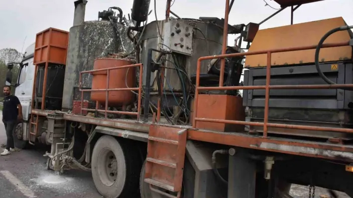 Şerit çizme makinesinin kazanı patladı: 2 işçi yaralandı