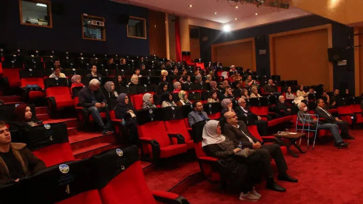 Sezai Karakoç AKM'den anıldı