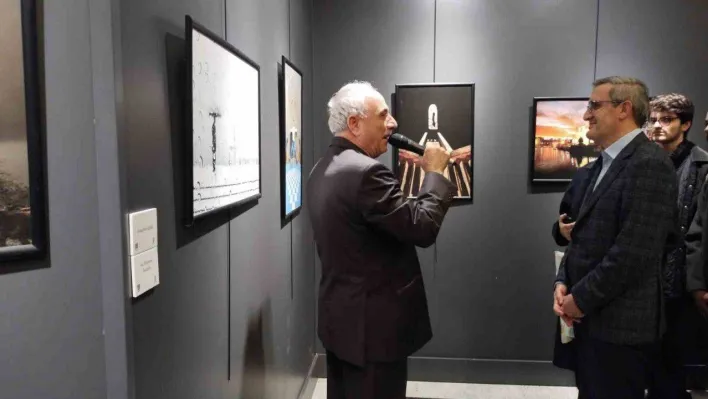 Şiir ve fotoğrafı buluşturan 'Nurullah Genç Görünenin Şiiri' fotoğraf sergisi Üsküdar'da açıldı