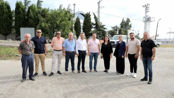 Silivri Belediye Başkan Yardımcısı Meral Kutlu, Fenerköy Yağlı Tohumlar Ayçiçek Alım Tesisi'ni Ziyaret Etti