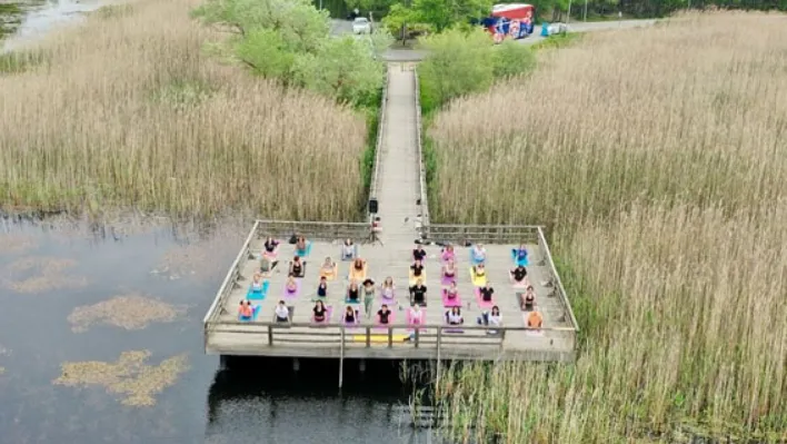 Silivri Belediyesi'nden Doğayla İç İçe Yoga Etkinliği