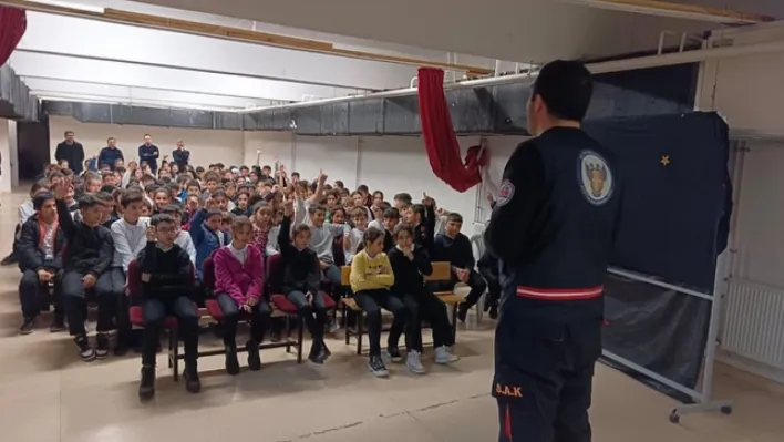 Silivri Belediyesi'nden Eğitim Seferberliği: S.A.K. Ekiplerinden Afet Bilinci Eğitimi