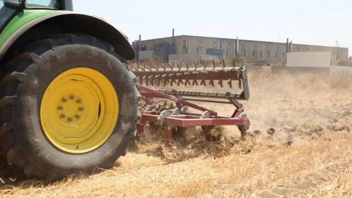 Silivri Belediyesi'nden tarlalarda yangın önlemi