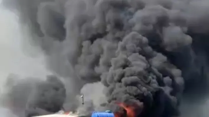 Silivri'de konteynerde çıkan yangın tarlaya sıçradı