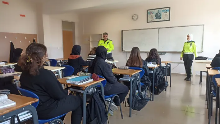 Silivri'de Öğrencilere Yönelik Trafik Eğitimi Gerçekleştirildi