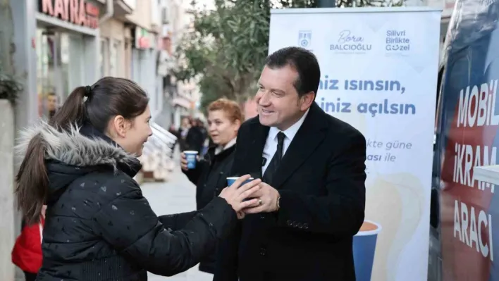 Silivri'de ortaokul öğrencilerine sıcak çorba ikramı başladı