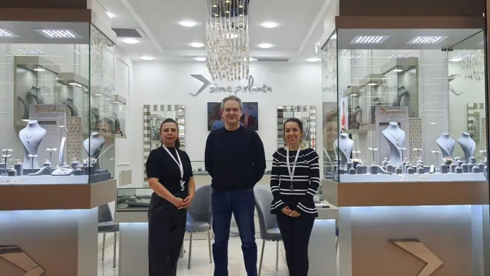 Silivri'nin ilk ve tek pırlanta mağazası açıldı