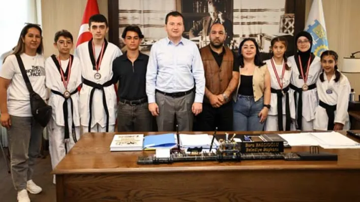 Silivri Taekwondo Kulübü'nden Başkan Balcıoğlu'na ziyaret