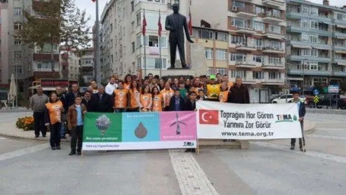 Silivri Tema Vakfı Meşe palamudu topladı 