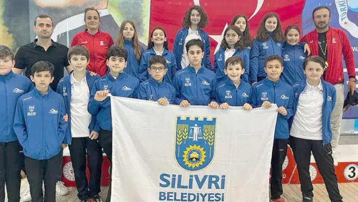 Silivrili Sporculardan Paletli Yüzmede Milli Gurur