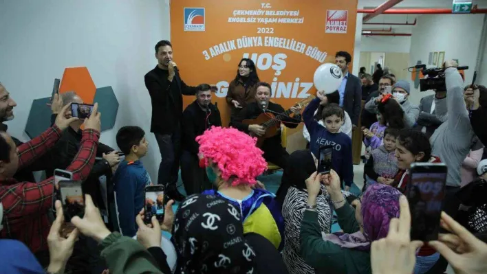 Sinan Özen Ve Baha, şarkılarını Çekmeköy'de özel çocuklar için seslendirdi