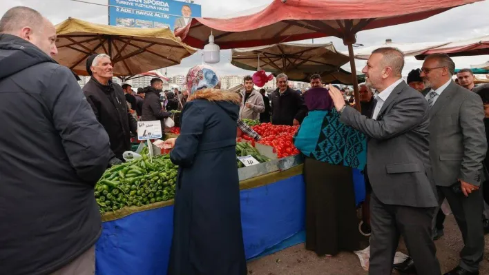 Sincan Belediye Başkanı Ercan'dan semt pazarına ziyaret
