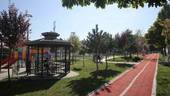 Sincan Belediyesinin park ve yeşil alanları göz alıyor