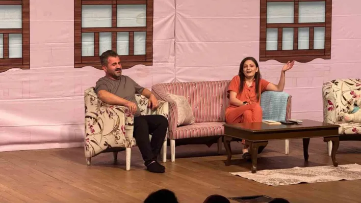 Sincan'da her hafta sonu tiyatro rüzgarı esiyor