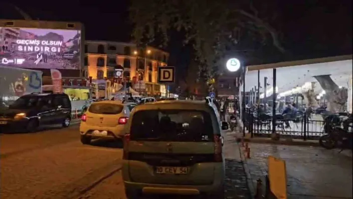 Sındırgı'da deprem paniği