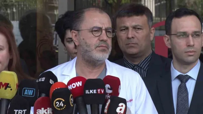 Sırrı Süreyya Önder'i ameliyat eden Prof. Dr. Sağbaş: 'Sağ kalp kısmen kasılmaya başladı'
