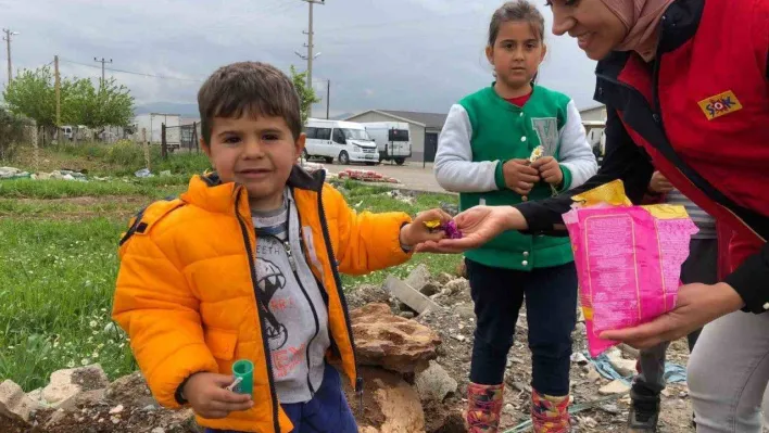 ŞOK Marketlerden deprem bölgesinde bayramlaşma