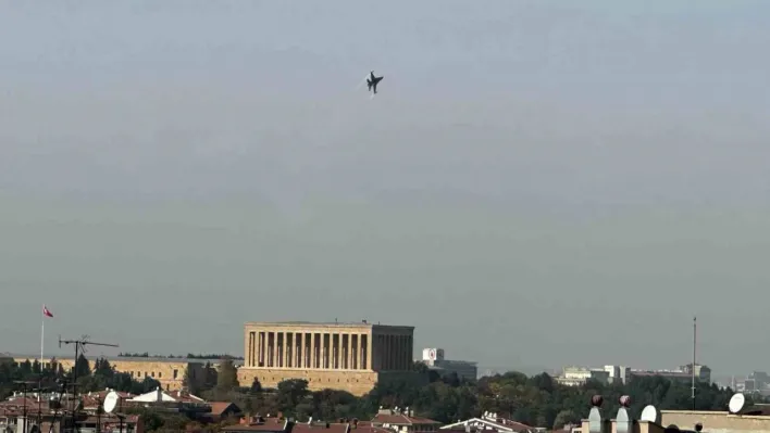 SOLOTÜRK Anıtkabir semalarında