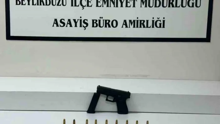 Sosyal medya fenomeni Banu Parlak gözaltına alındı: Evinden ruhsatsız silah çıktı