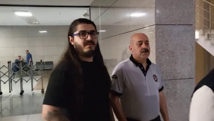 Sosyal medya fenomenleri Kemal Can Parlak ve Tolunay Ören'in de aralarında bulunduğu 12 şüpheli serbest bırakıldı