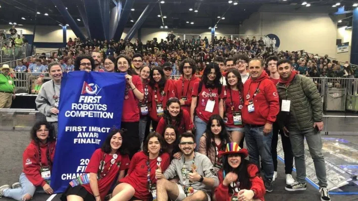 Sparc Takımı First Robotics Competition'da First Impact Finalist Ödülünü aldı