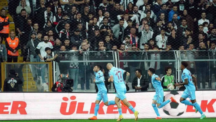 Spor Toto Süper Lig: Beşiktaş: 0 - Trabzonspor: 1 (Maç devam ediyor)