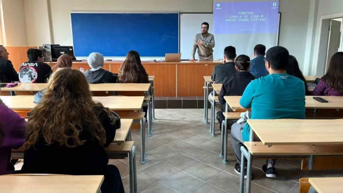 SUBÜ'de TÜBİTAK proje yazım eğitimi verildi