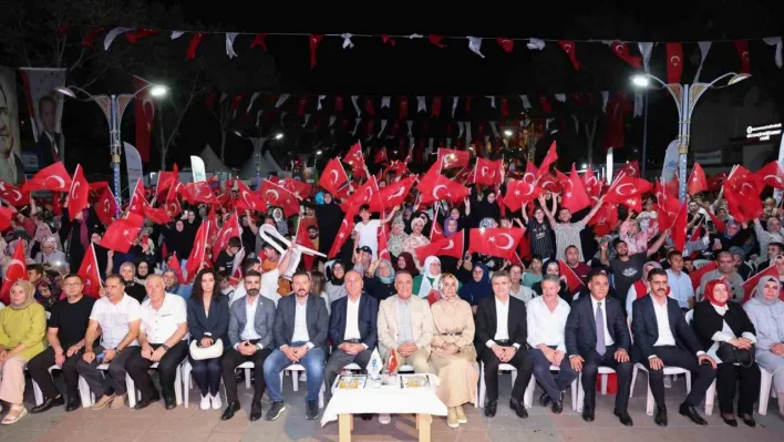 Sultangazi 15 Temmuz'da yine tek yürek oldu