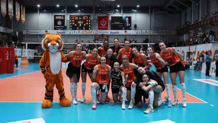 Sultanlar Ligi: Eczacıbaşı Dynavit: 3 - Nilüfer Belediyespor: 0