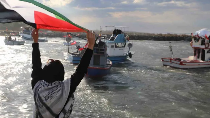 Sumud Filosu'na teknelerle destek verip zulme 'Dur' dediler