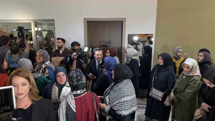 Sumud Filosu'nda alıkonulan 15 Türk aktivist İstanbul'a geldi