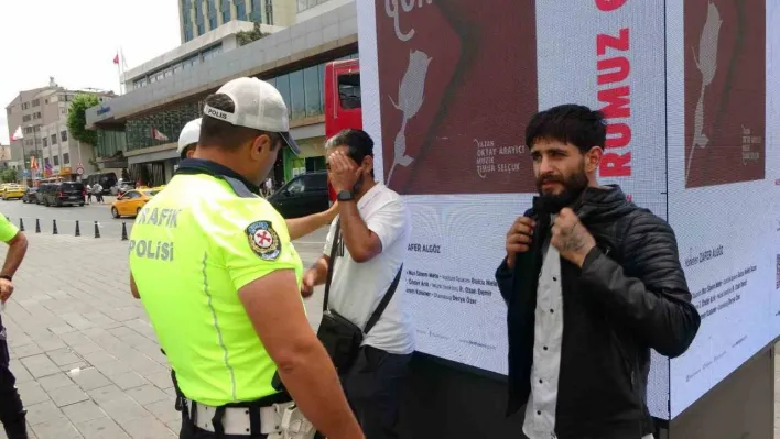 Taksim'de başkalarının videolarını çektiği iddia edilen şahıs yakalandı