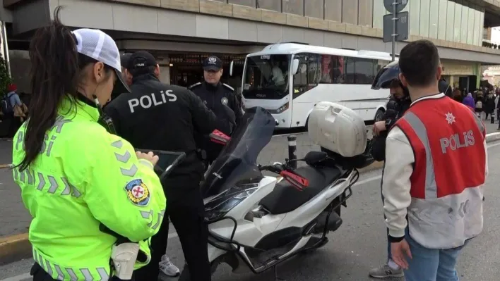 Taksim'de helikopter destekli huzur uygulaması yapıldı