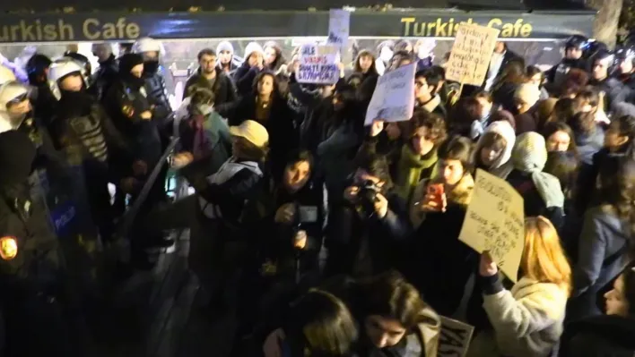 Taksim'de izinsiz gösteriye 169 gözaltı