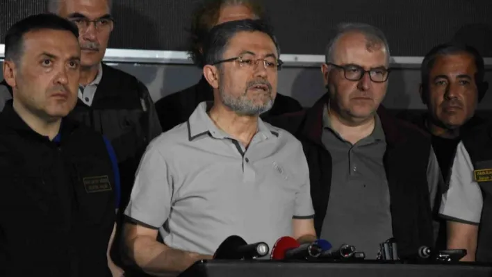 Tarım ve Orman Bakanı Yumaklı: 'Bugün Türkiye'de başlayan 3 yangınımız var'