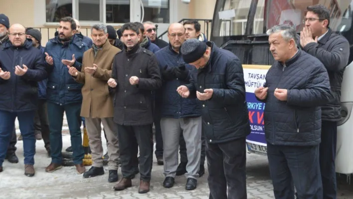 Tavşanlı ve Domaniç ilçelerinden din görevlileri dualarla deprem bölgesine gitti