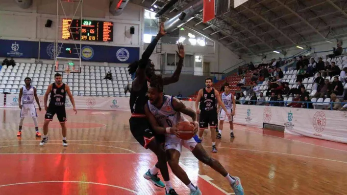 TBL: Kocaeli BŞB Kağıtspor: 75 - Yılyak Samsunspor Basketbol: 98