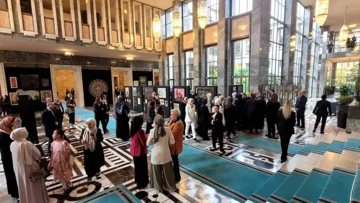 TBMM'de Gazze konulu 'Hilalin Işığında' sanat sergisi