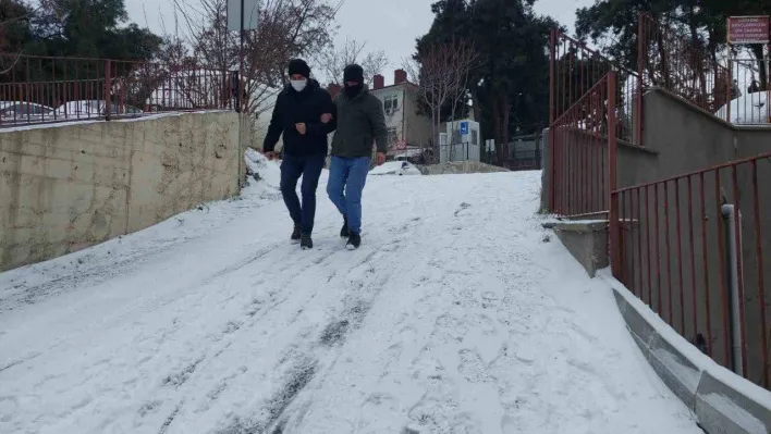 Tekirdağ beyaz örtüyle kaplandı: Eğitime kar engeli