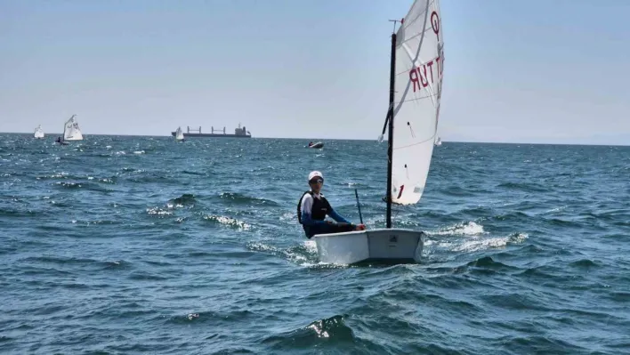 Tekirdağ'da 15 Temmuz Demokrasi ve Milli Birlik Günü yelken yarışları