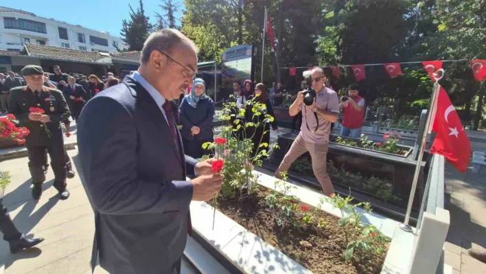 Tekirdağ'da 15 Temmuz şehidi Münür Alkan kabri başında anıldı