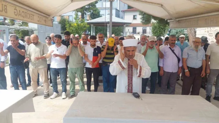 Tekirdağ'da Ayşenur Ezgi Eygi için gıyabi cenaze namazı kılındı