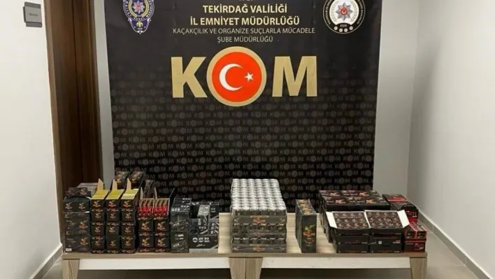 Tekirdağ'da bir araçta 2 bin 50 adet cinsel içerikli ürün ele geçirildi