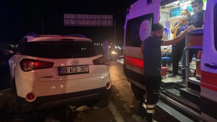 Tekirdağ'da iki araç kafa kafaya çarpıştı: 2'si çocuk 4 yaralı