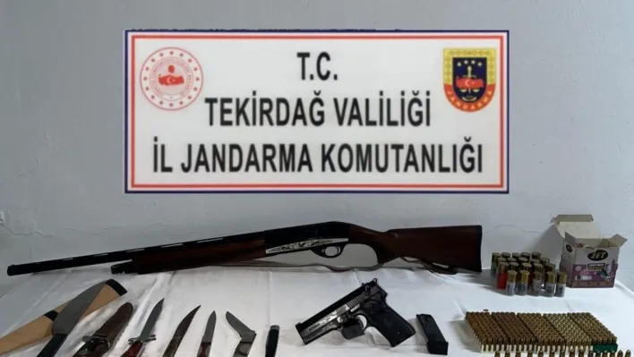 Tekirdağ'da jandarmadan uyuşturucu ve silah operasyonları