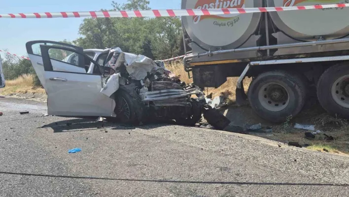 Tekirdağ'da korkunç kazada otomobildeki 4 kişi öldü