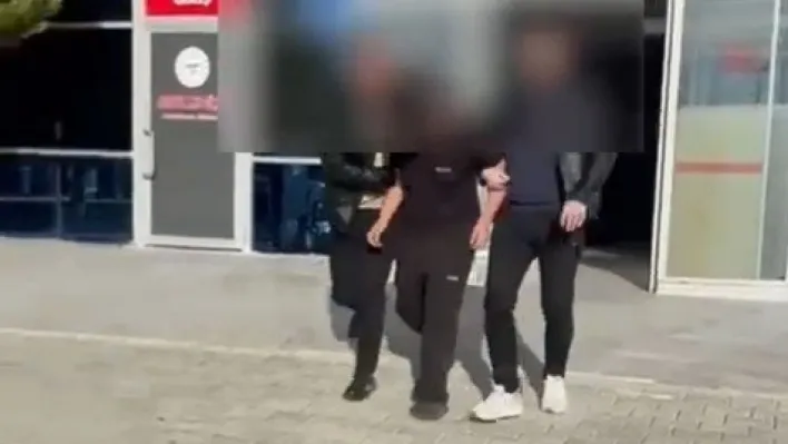 Tekirdağ'da Kur'an-ı Kerim'i ve bayrağı yakmak isteyen şahıs yakalandı