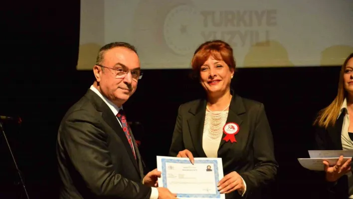 Tekirdağ'da mesleğe yeni başlayan öğretmenler yemin etti